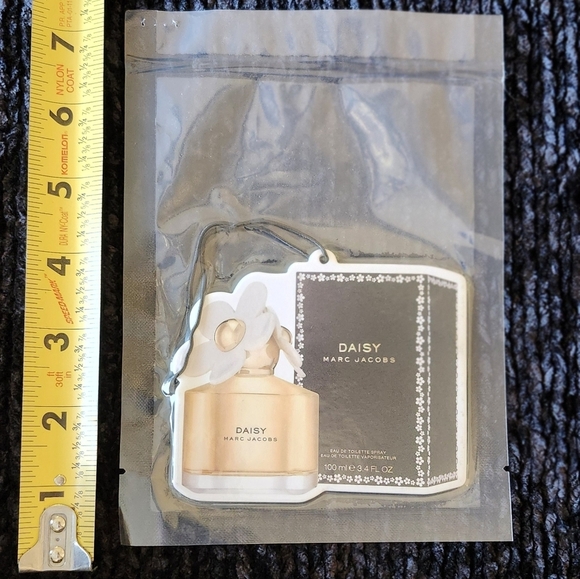 Freshie-Marc Jacobs-Daisy-Air Freshener-MANY FRAGRANCES AVAILABLE!! - Picture 5 of 7